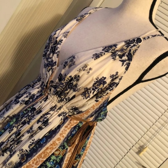 SOLD- NWT selfie Leslie dress - Picture 3 of 8